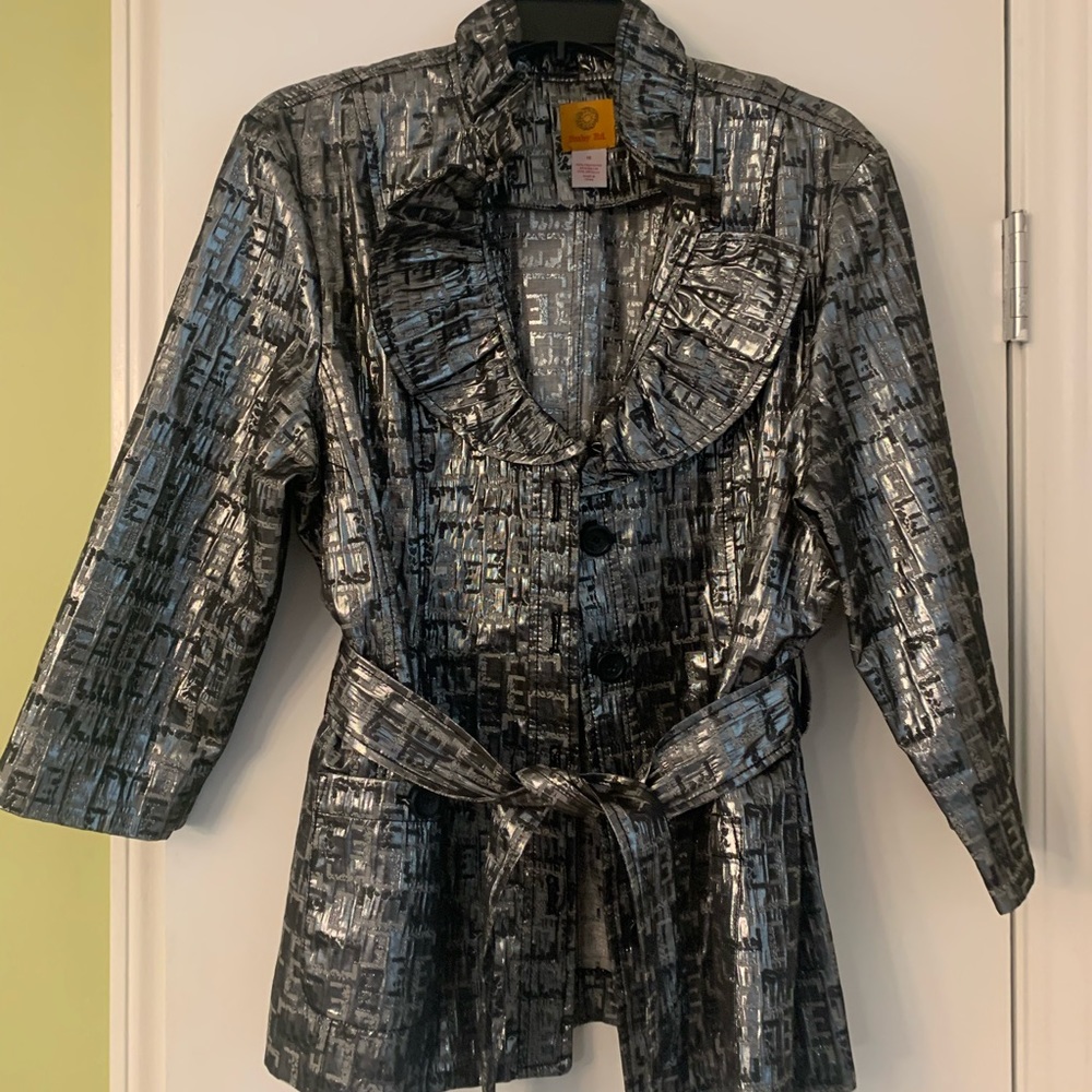 Ruby Road Jacket - Metallic silver and black. 3/4 sleeves.
